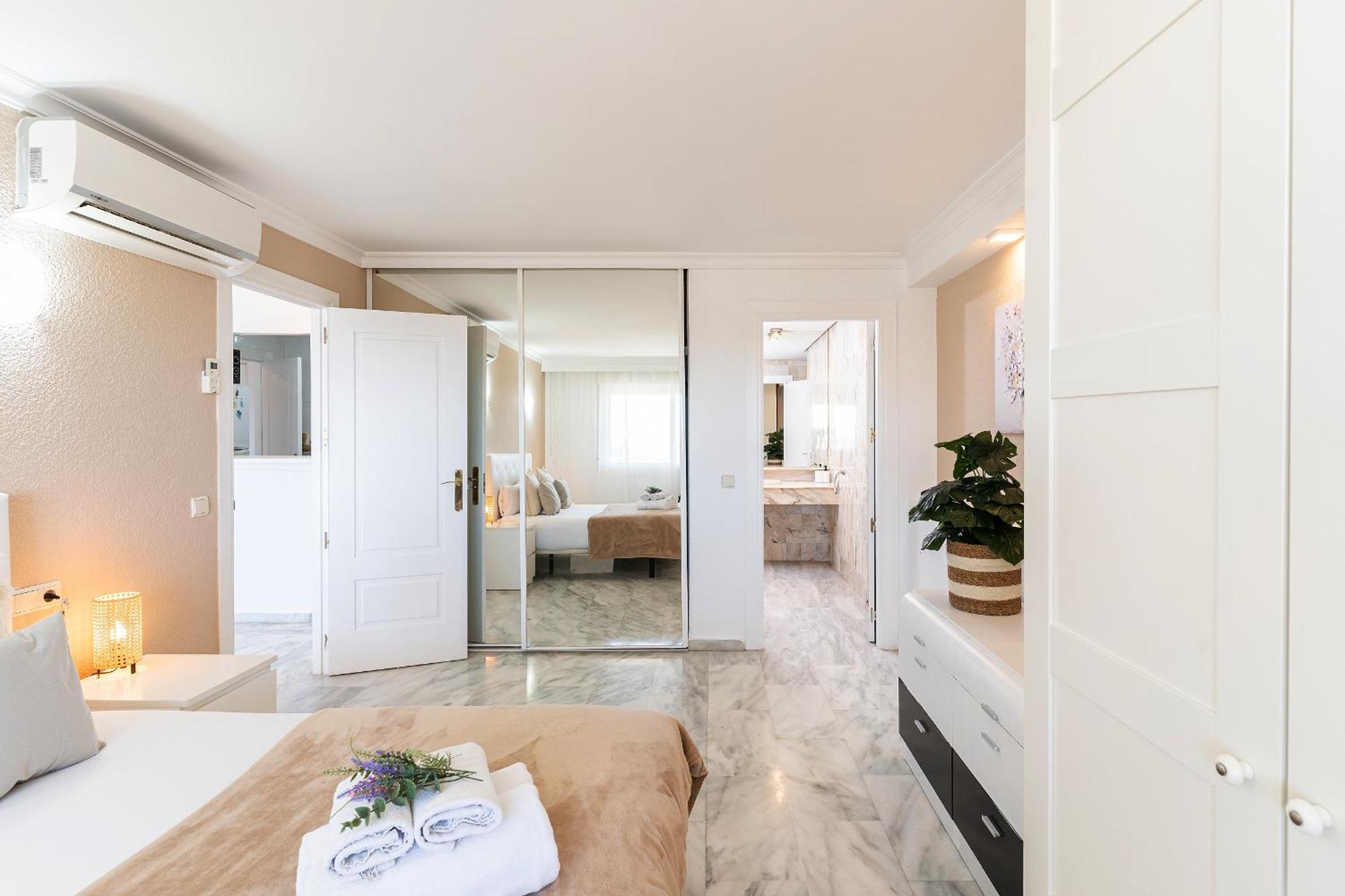 Monko Bora Bora Apartment Benalmadena Bagian luar foto